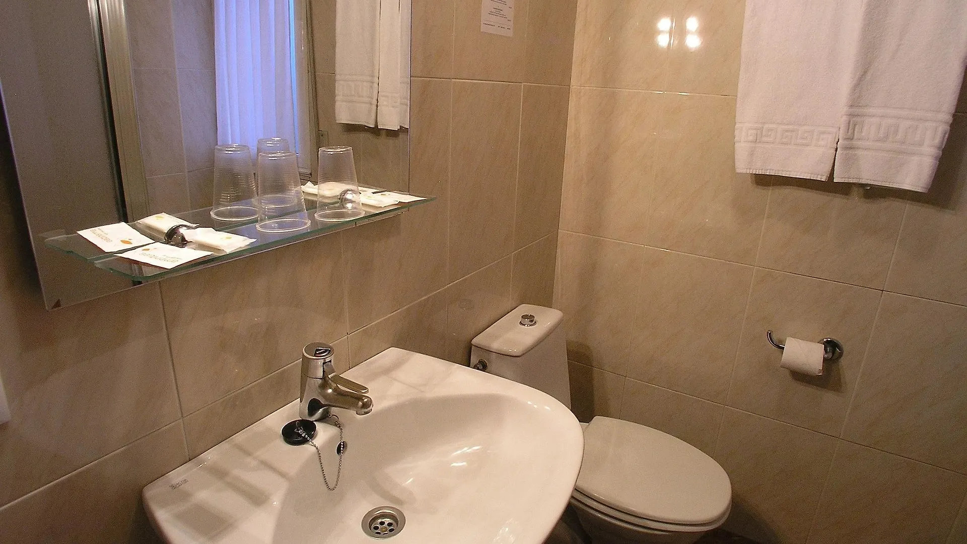 Iraipe Gorbea Auto Check-In Hotel Vitoria-Gasteiz