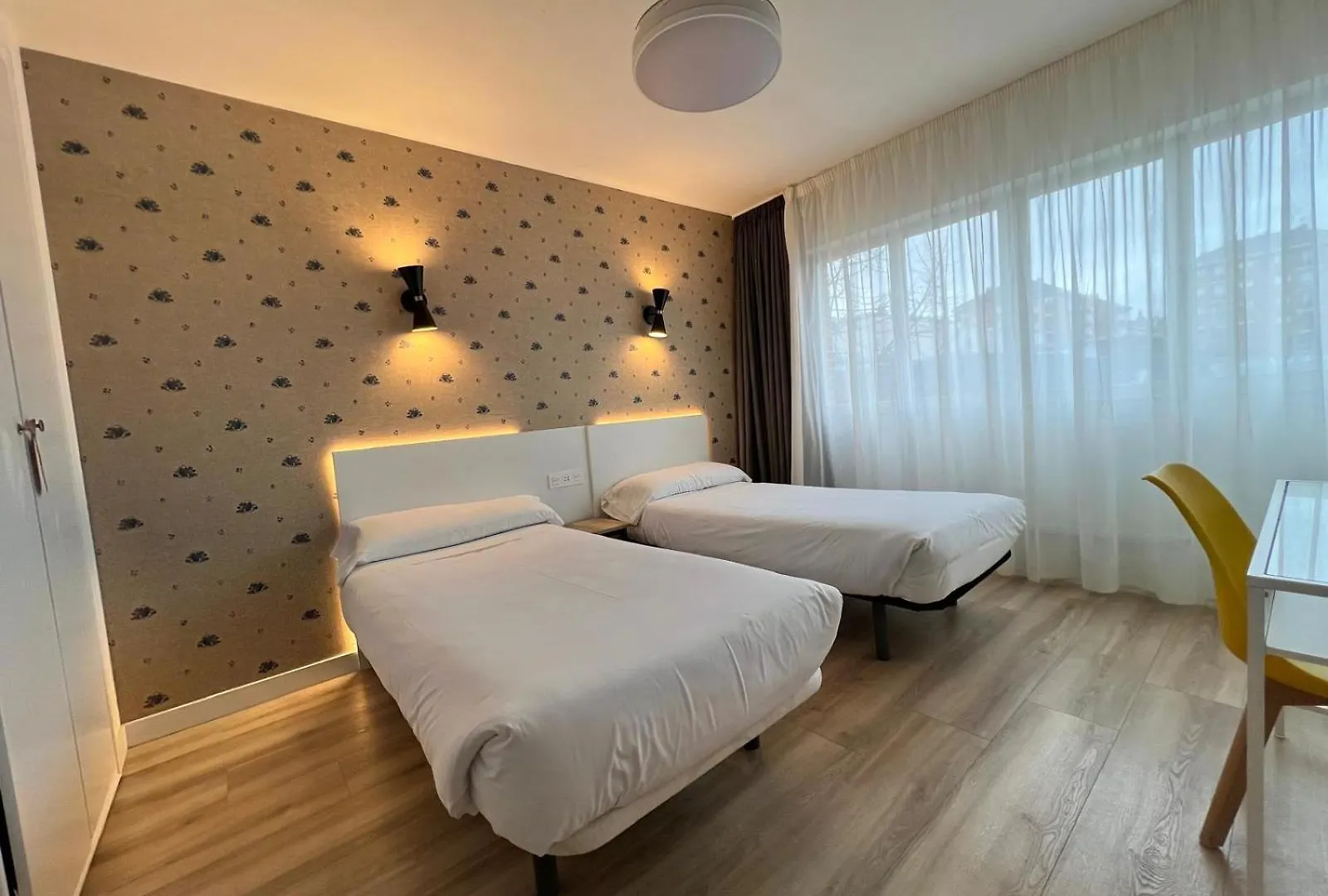 Iraipe Gorbea Auto Check-In Hotel Vitoria-Gasteiz
