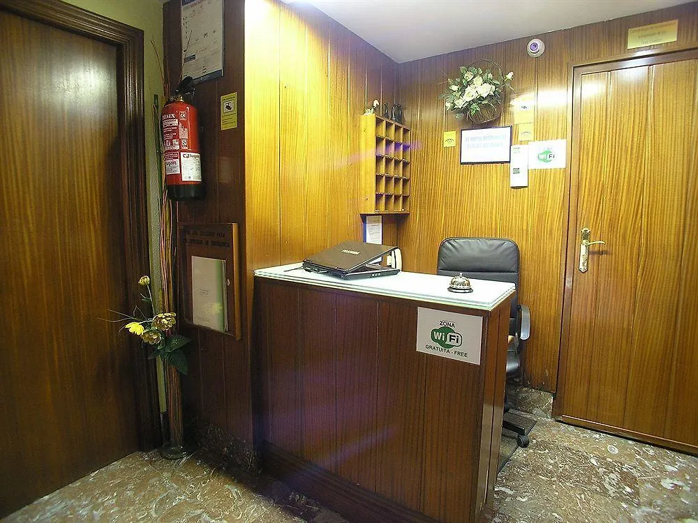 Iraipe Gorbea Auto Check-In Hotel Vitoria-Gasteiz
